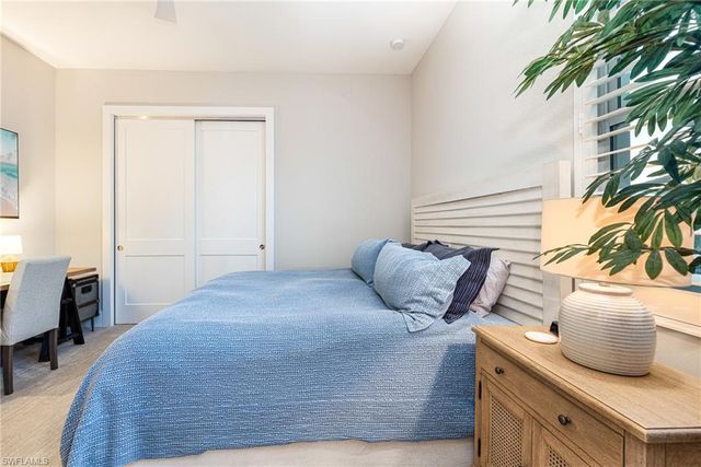 14248 Laguna Springs LN, Naples, FL 34114