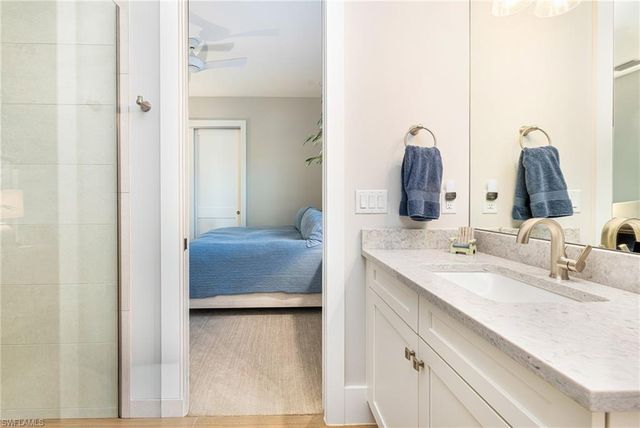 14248 Laguna Springs LN, Naples, FL 34114