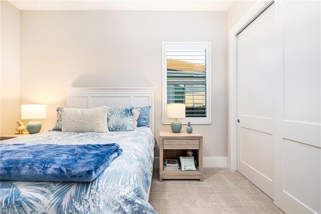 14248 Laguna Springs LN, Naples, FL 34114