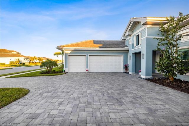 14248 Laguna Springs LN, Naples, FL 34114