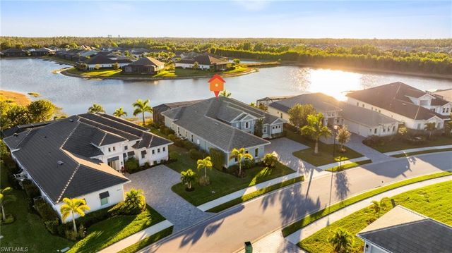 14248 Laguna Springs LN, Naples, FL 34114