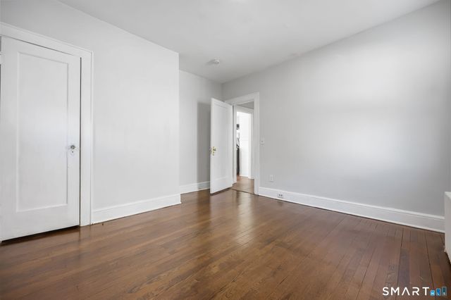 6 Parkway Drive, Stratford, CT 06614