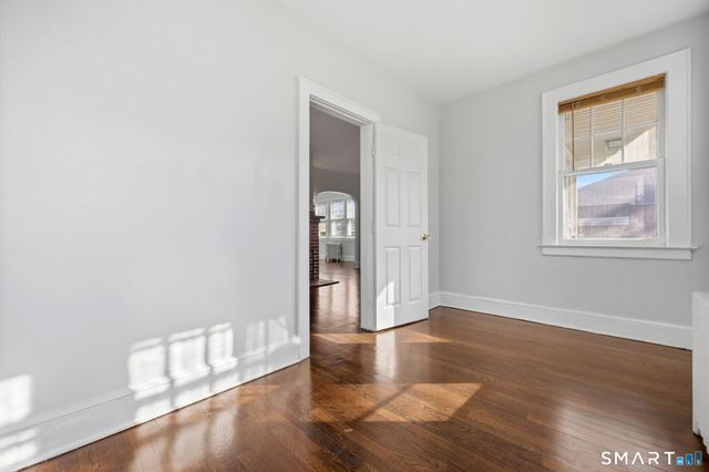 6 Parkway Drive, Stratford, CT 06614