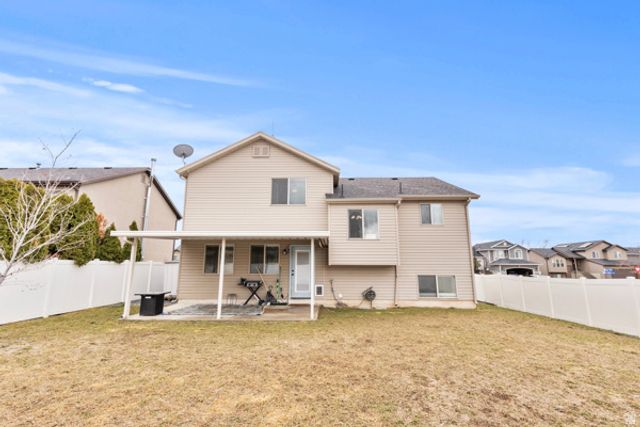 884 WILLOWBROOK LN, Pleasant View, UT 84404