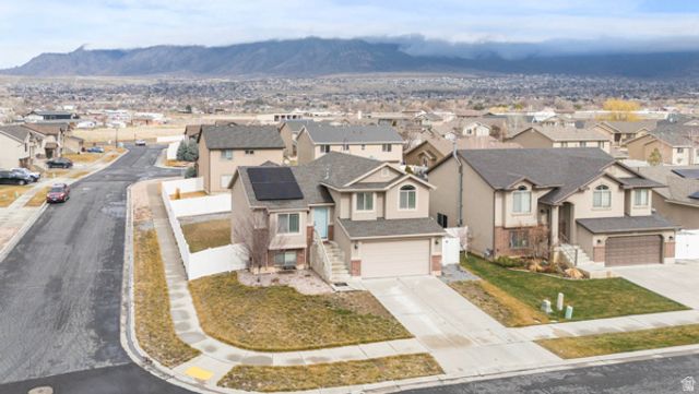 884 WILLOWBROOK LN, Pleasant View, UT 84404