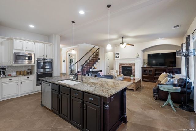 113 Canyon Circle, Boerne, TX 78015