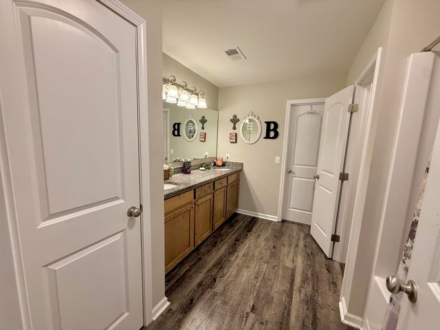 4 Ramblewood Lane, Wedgefield, SC 29168