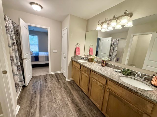 4 Ramblewood Lane, Wedgefield, SC 29168