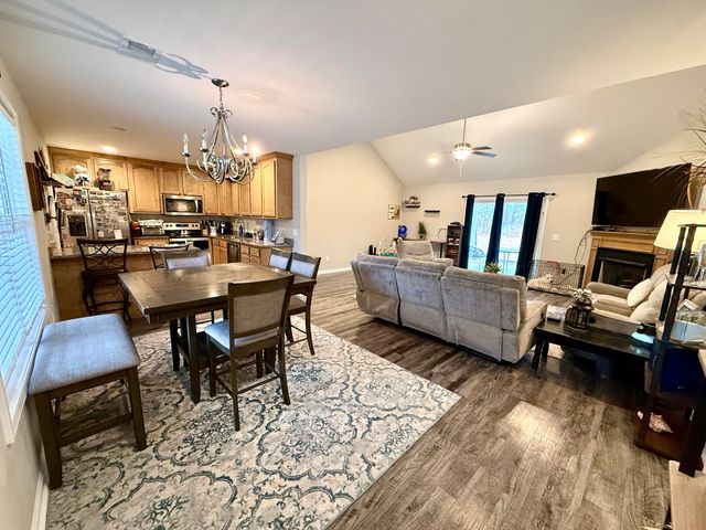 4 Ramblewood Lane, Wedgefield, SC 29168