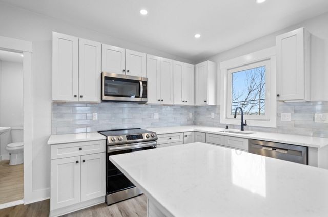 6 Garfield 1, Revere, MA 02151