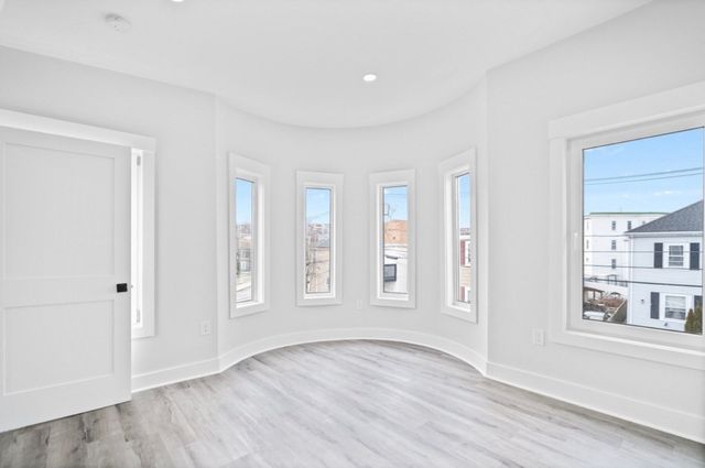 6 Garfield 1, Revere, MA 02151