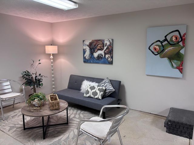 100 Thorobred Road, Loveland, OH 45140