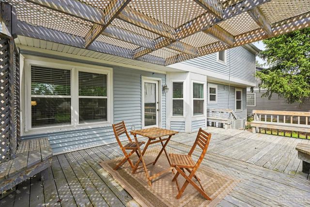 100 Thorobred Road, Loveland, OH 45140