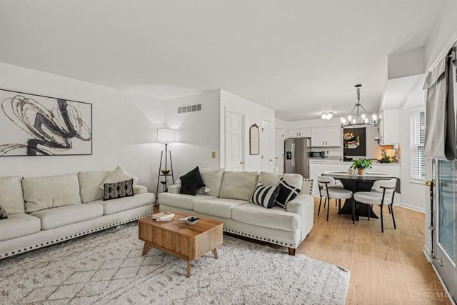 100 Thorobred Road, Loveland, OH 45140