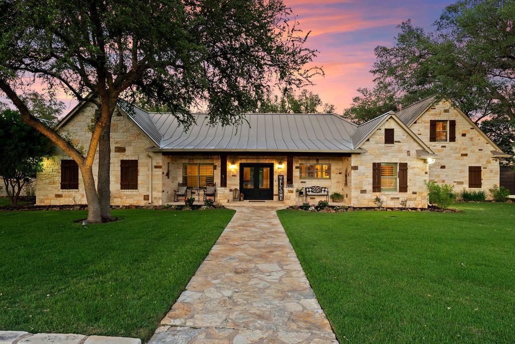 100 Painted Horse TRL, Burnet, TX 78611