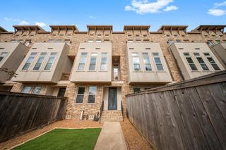 111 E 2nd Street, Houston, TX 77007