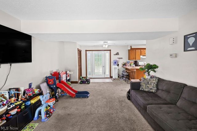 541 E Main Street, Ravenna, OH 44266