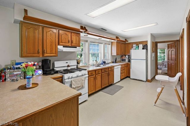 541 E Main Street, Ravenna, OH 44266