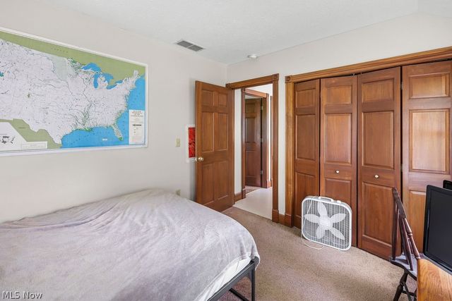 541 E Main Street, Ravenna, OH 44266