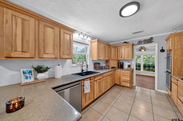 14110 state highway 31 E, Tyler, TX 75705