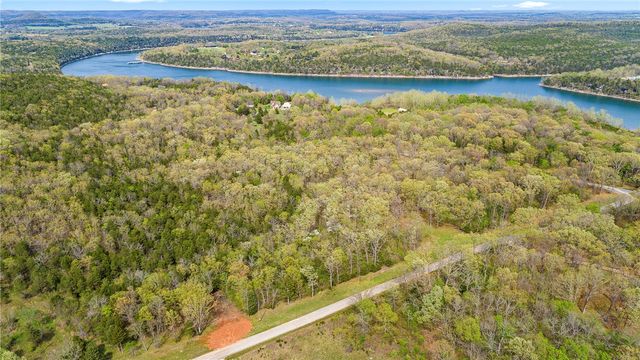 Lot 45 Oaks Landing Drive, Eureka Springs, AR 72631