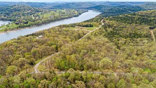 Lot 45 Oaks Landing Drive, Eureka Springs, AR 72631