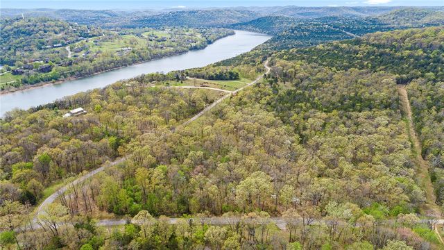 Lot 45 Oaks Landing Drive, Eureka Springs, AR 72631