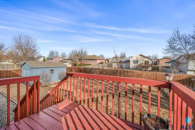 6412 W 67th St Street, Sioux Falls, SD 57106