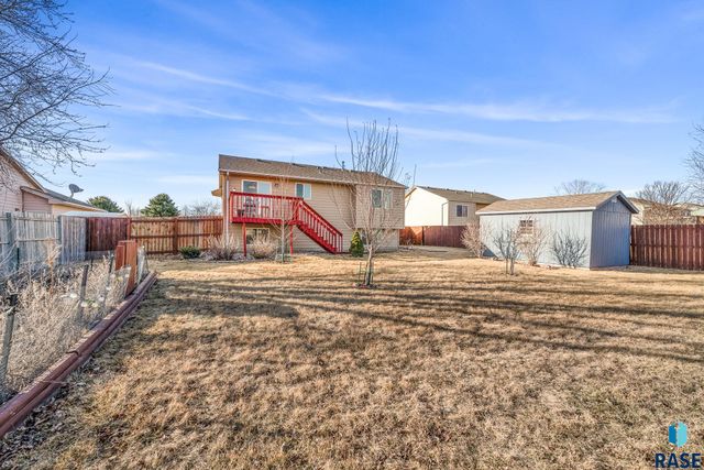 6412 W 67th St Street, Sioux Falls, SD 57106