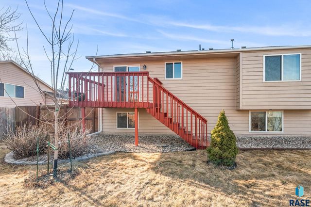 6412 W 67th St Street, Sioux Falls, SD 57106