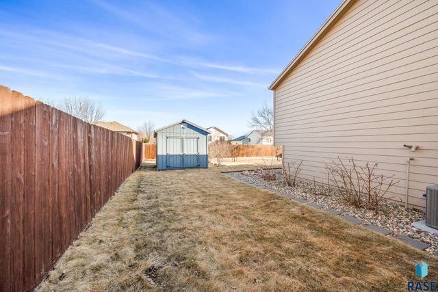 6412 W 67th St Street, Sioux Falls, SD 57106