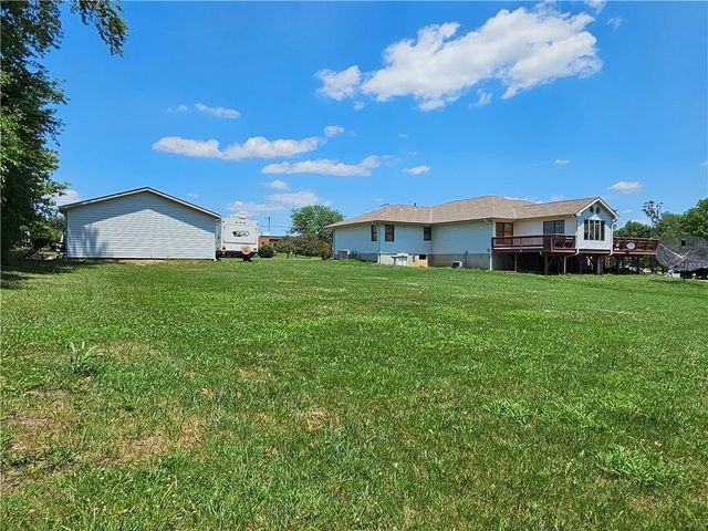 19910 Lamar Avenue, Stilwell, KS 66085