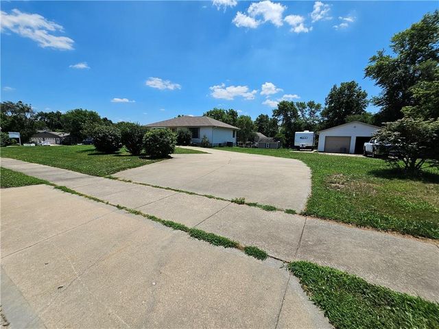 19910 Lamar Avenue, Stilwell, KS 66085