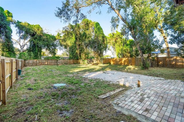 4855 LILLIAN BLACK ROAD, St Cloud, FL 34771