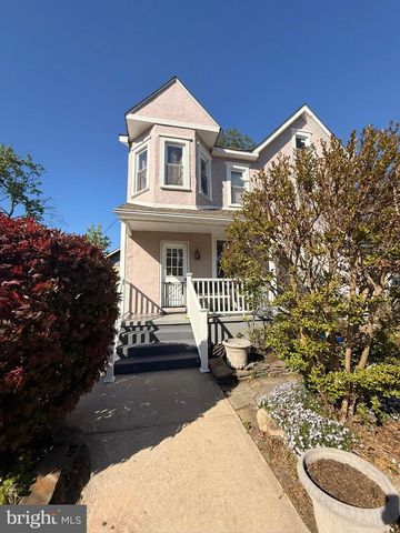 121 W PARK AVE, Hamilton, NJ 08610