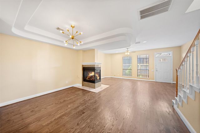 2406 Calumet Street, Houston, TX 77004