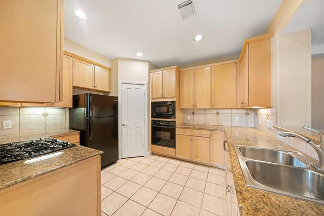 2406 Calumet Street, Houston, TX 77004