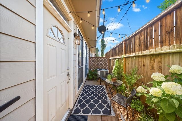 2406 Calumet Street, Houston, TX 77004