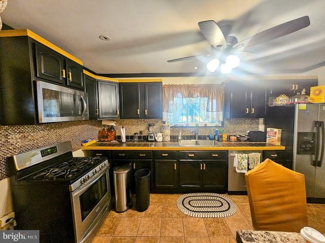 433 N 64TH ST, Philadelphia, PA 19151