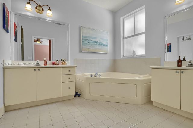 6114 SW 158th Pass, Miami, FL 33193