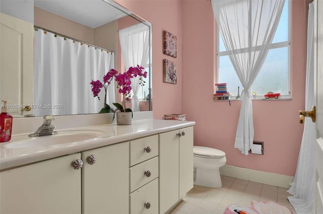 6114 SW 158th Pass, Miami, FL 33193