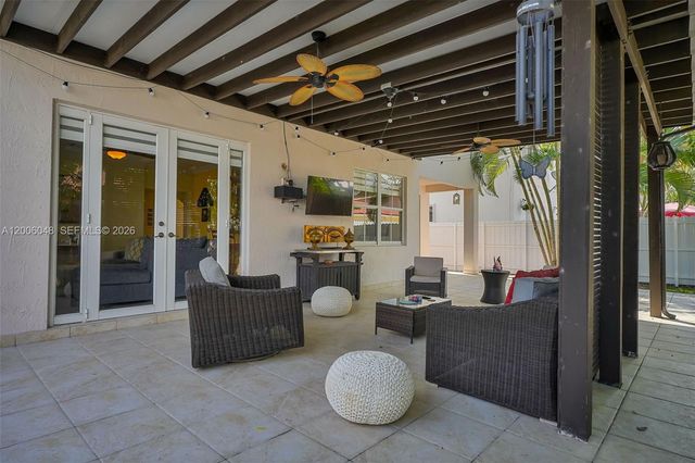 6114 SW 158th Pass, Miami, FL 33193