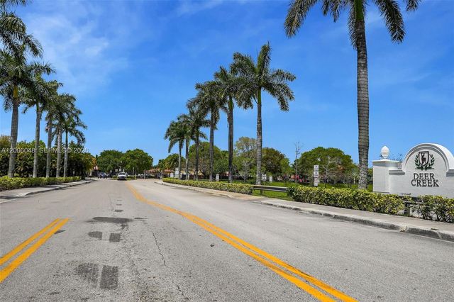 6114 SW 158th Pass, Miami, FL 33193