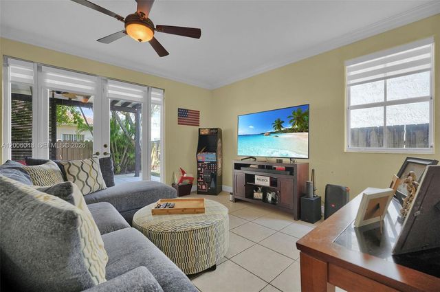 6114 SW 158th Pass, Miami, FL 33193