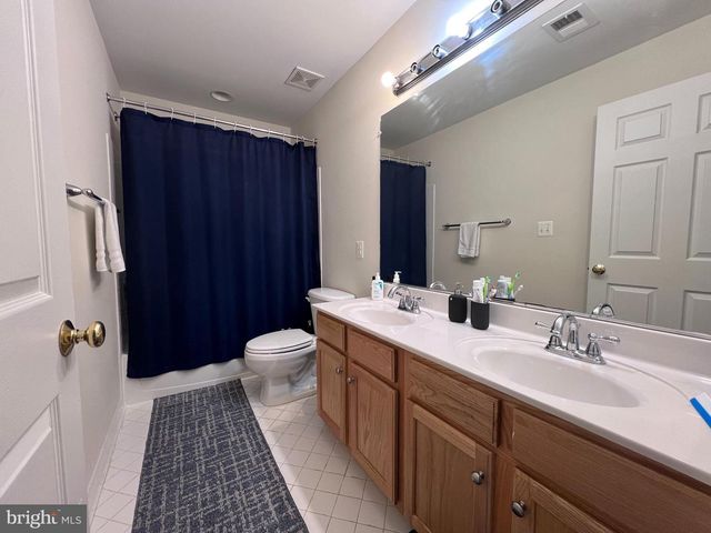 25513 OAK MEDLEY TER, Aldie, VA 20105