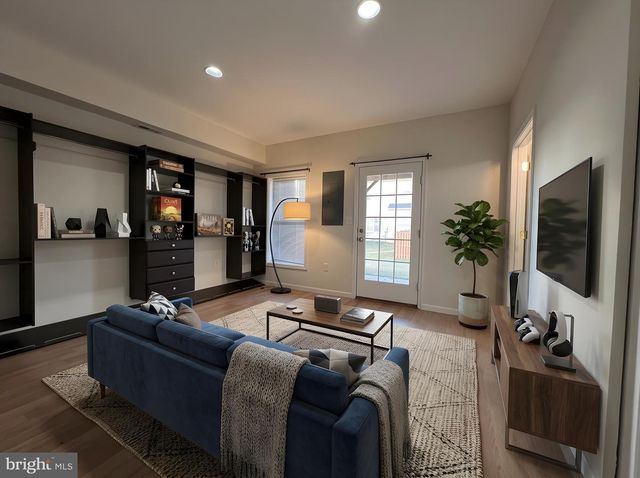 25513 OAK MEDLEY TER, Aldie, VA 20105