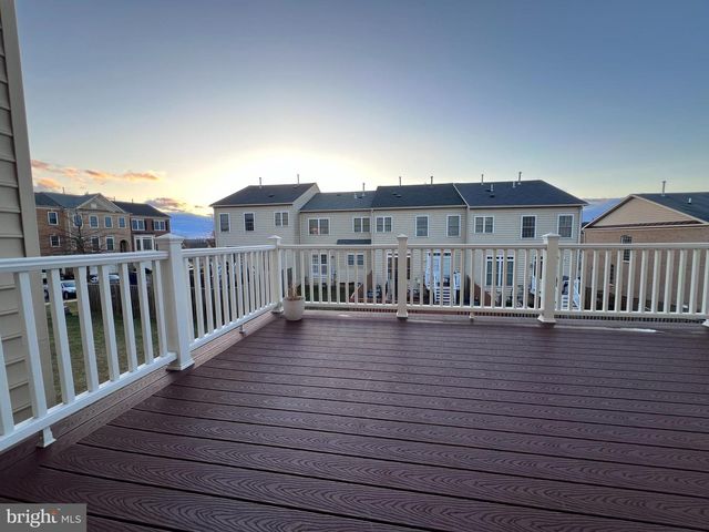 25513 OAK MEDLEY TER, Aldie, VA 20105