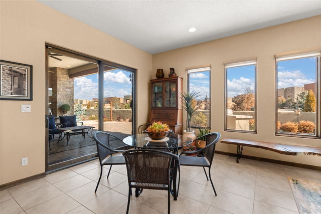 2 Camino Maravilla, Santa Fe, NM 87506