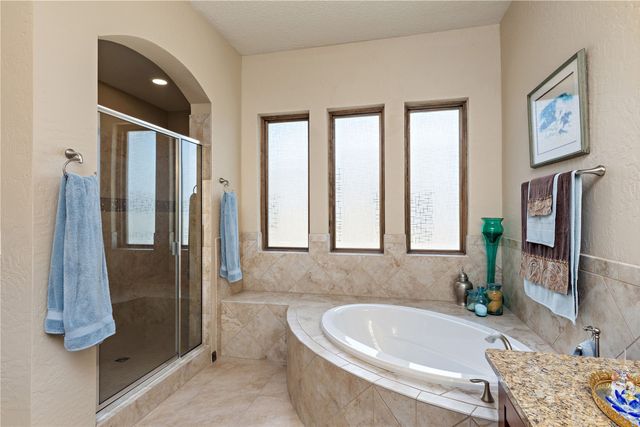 2 Camino Maravilla, Santa Fe, NM 87506