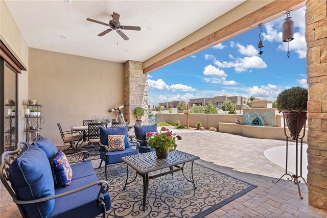 2 Camino Maravilla, Santa Fe, NM 87506